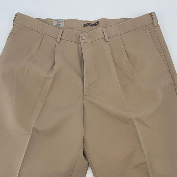 Dockers‎ Mens Khaki Pants D4 Pleated Cuffed Comfort Relaxed No Wrinkle Tan 40x32 - Picture 5 of 8